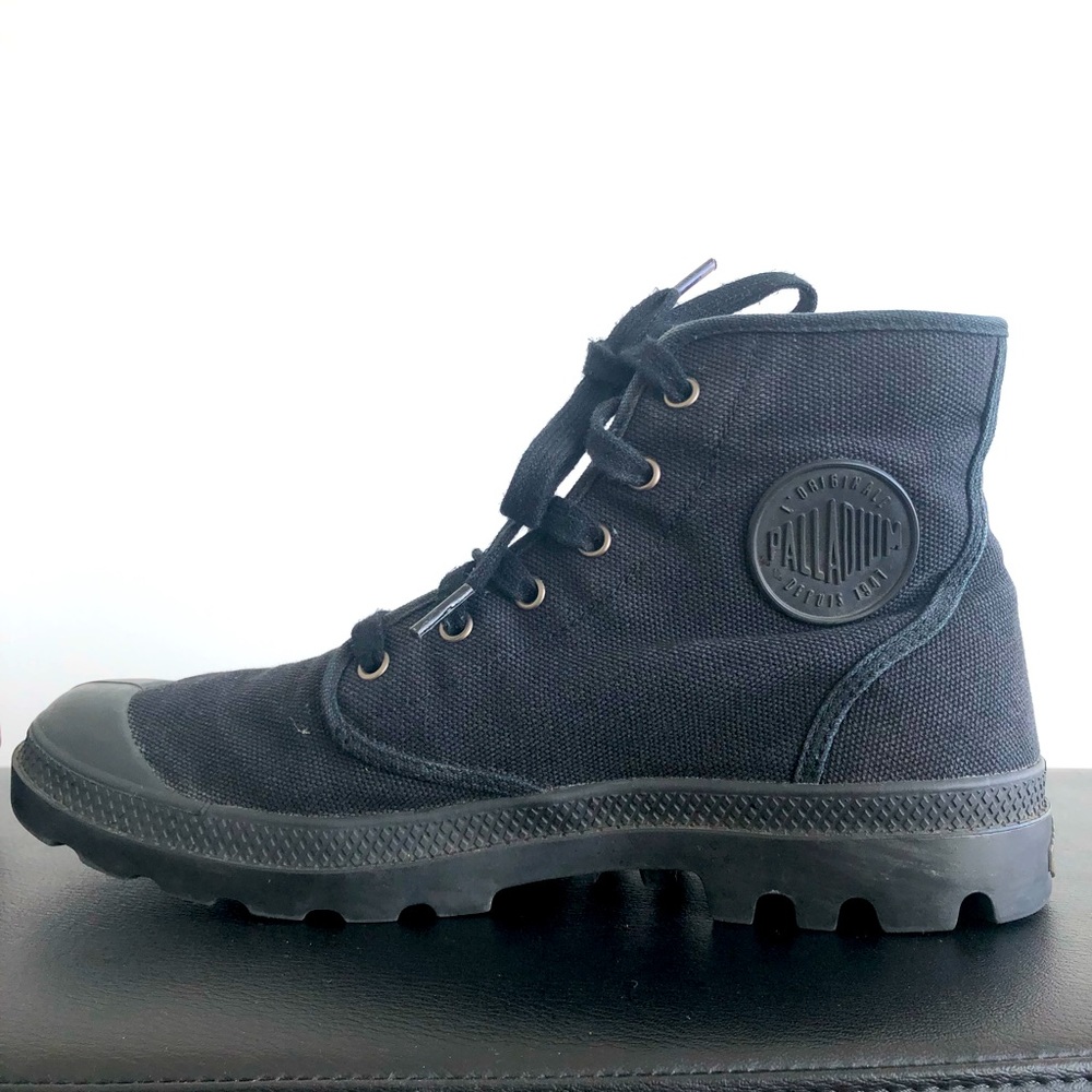 Palladium canvas PAMPA black high top black soles men’s 10 (43)